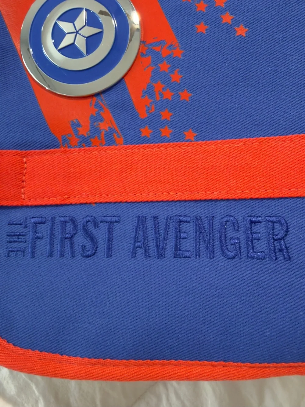 Avenger bright blue